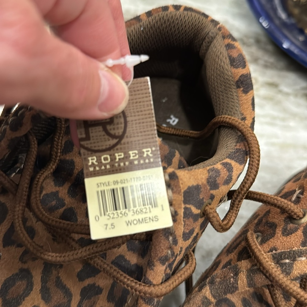 Women’s Roper shoes - Picture 5 of 5